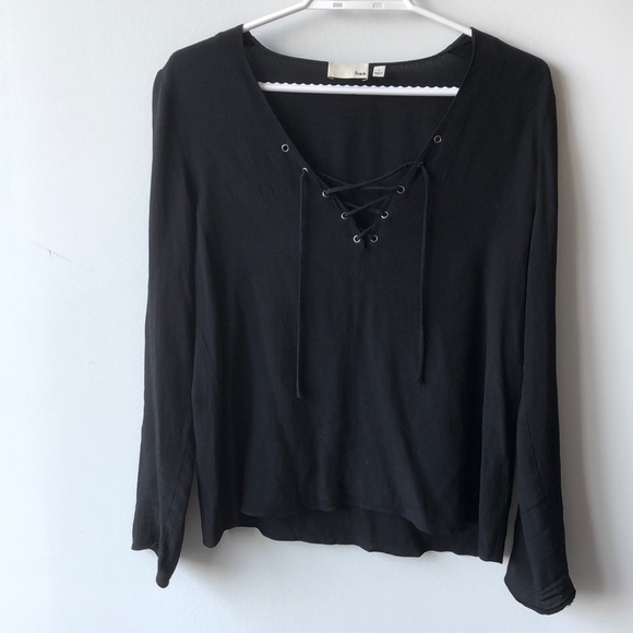 Aritzia Wilfred lace-up blouse - Picture 2 of 7